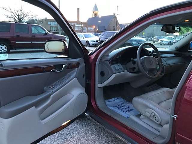 2005 Cadillac Deville 4dr Sedan